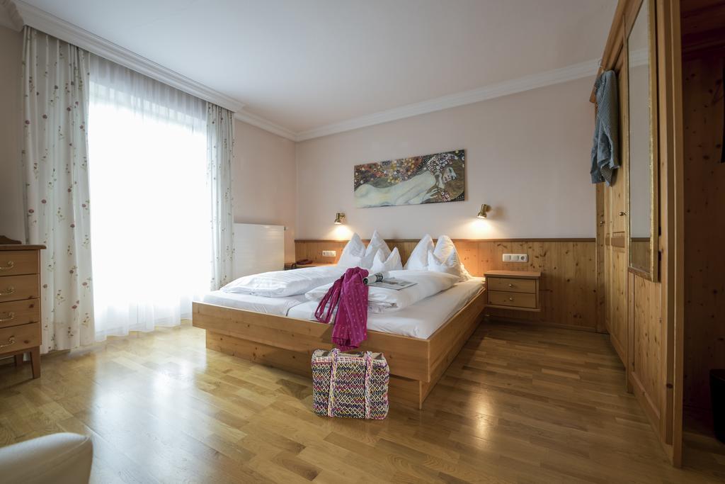 Hotel & Restaurant Ragginger Attersee Нусдорф ам Атерзее Екстериор снимка